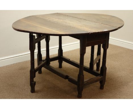 18th century oak drop leaf dining table, on turned double gate leg base, 108cm x 137cm, H71cm