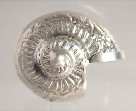 A SILVER SHELL SNUFF BOX.