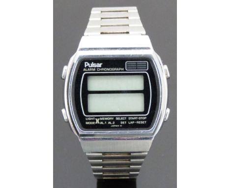 Pulsar Quartz NLC Alarm Chronograph gentleman's wristwatch ref. Y771-4009 with digital dial, light and calibre Y771 quartz mo