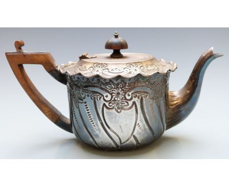 Victorian hallmarked silver bachelors teapot with embossed decoration, Sheffield 1894 maker Lee &amp; Wigfull, length 22cm, w