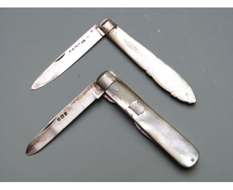 Victorian hallmarked silver and mother of pearl folding fruit knife and fork, Sheffield 1897 maker John Round &amp; Son Ltd t