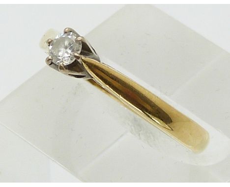 An 18ct gold ring set with a diamond of approximately 0.2ct (size Q)