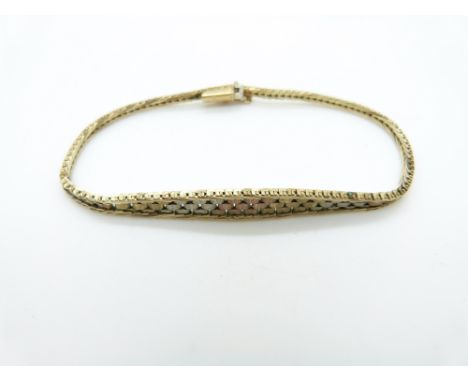 A 9ct gold tri-coloured bracelet, 7.8g&nbsp;
