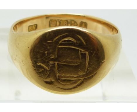 Edwardian 18ct gold signet ring, Chester 1901, 9.2g (size S/T)