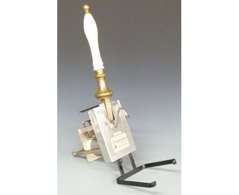 Gaskell and Chambers vintage beer pump/ engine with hunting scene to handle, date stamped 1984