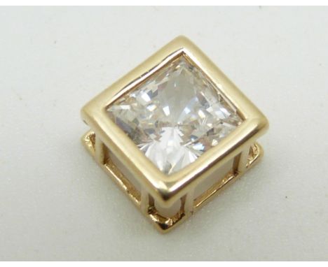 A 14ct gold pendant set with cubic zirconia&nbsp;