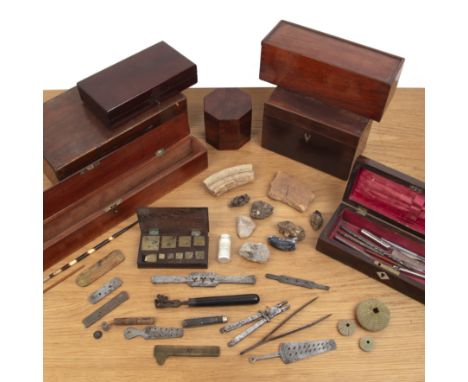 Collection of various boxes to include: mahogany octagonal box with hinged lid, games box with sliding top, tea caddy, mother
