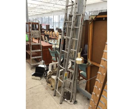 A MIXED LOT TO INCLUDE A FOUR SECTION TWELVE RUNG ALLOY LADDER, A THICK ROPE, GARDEN CHAIR, WALKING STICKS, PLASTIC BARREL ET