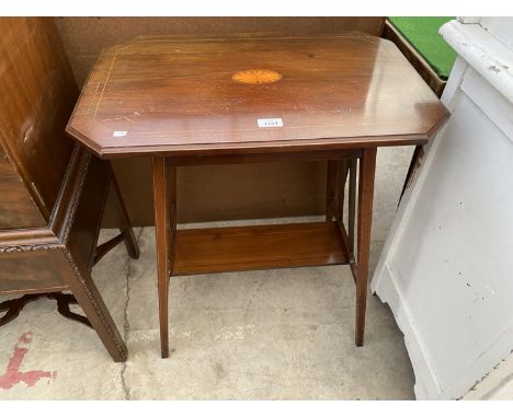 AN INLAID MAHOGANY SIDE TABLE WITH LOWER SHELF 