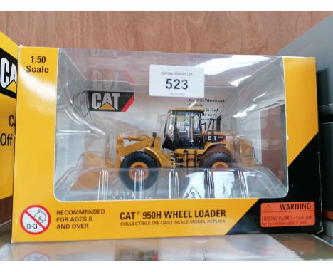 A BOXED NORSCOT DIE CAST CAT 950 H WHEEL LOADER MODEL, 1:50 SCALE, REF NO. 55196 