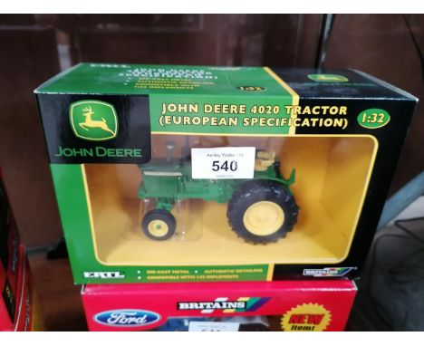 A BOXED BRITAINS DIE CAST JOHN DEERE 4020 TRACTOR MODEL, REF NO. 40923 