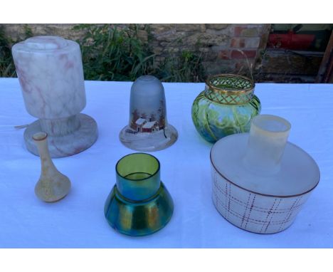 Glassware to include 2 lamp shades, 1 table lamp and 3 vases, mid century chequered pattern. Table lamp 21cm h.Condition Repo