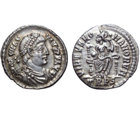 Magnus Maximus AR Siliqua. Treveri, AD 383-388. D N MAG MAXIMVS P F AVG, pearl-diademed, draped and cuirassed bust right / VI