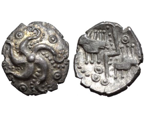 Britannia, the Durotriges AR Quarter Stater. 58 BC - AD 43. Five-armed starfish, lines of pellets between each arm / Zigzag t