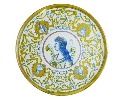19th Century Italian majolica charger having central painted decoration depicting a head and shoulders profile portrait of Me