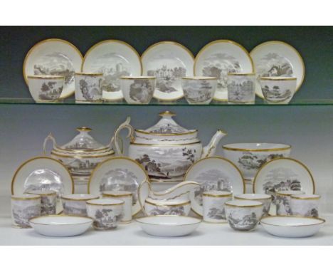 Early 19th Century Spode bat printed tea and coffee service decorated with pattern umber 557 and comprising: teapot, lidded s