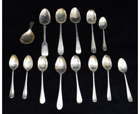 A QUANTITY OF 14 SMALL SILVER SPOONS  To include teaspoons and a caddy spoon weighing a total of approx. 6.4 oz (200 grams) C