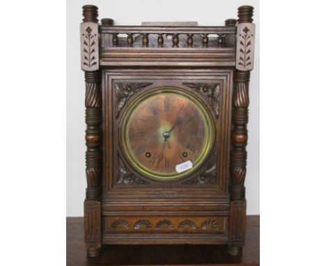 Edwardian carved mantle clock - Working but no key