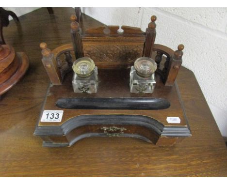 Mahogany desk tidy with inkwell stand & drawers