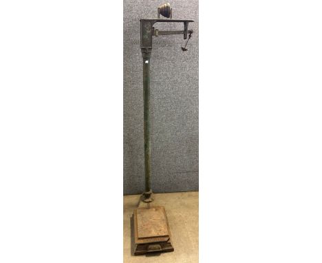 A set of Avery industrial weight scale 