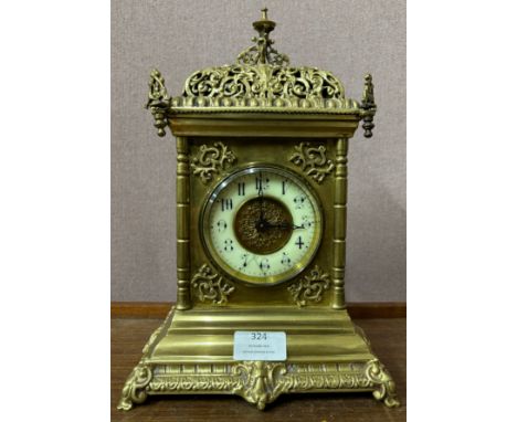 An early 20th Century brass mantle clock 