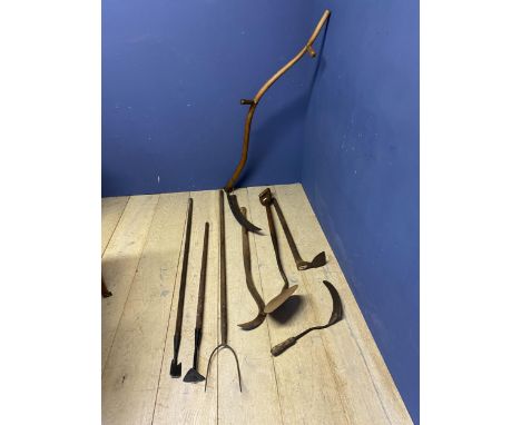 Quantity of vintage tools 