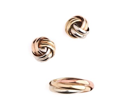 GOLD 'RUSSIAN' WEDDING BAND AND A PAIR OF KNOT EAR STUDS the three colour gold band ring size Q, British hallmarks for 9 cara