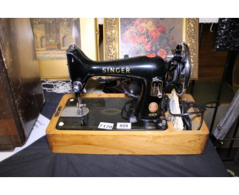 Vintage Singer sewing machine model 99K