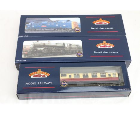 Bachmann Branchline OO gauge model railways including 32525 Class 55 Queens Own Highlander Deltic diesel locomotive D9004 BR 