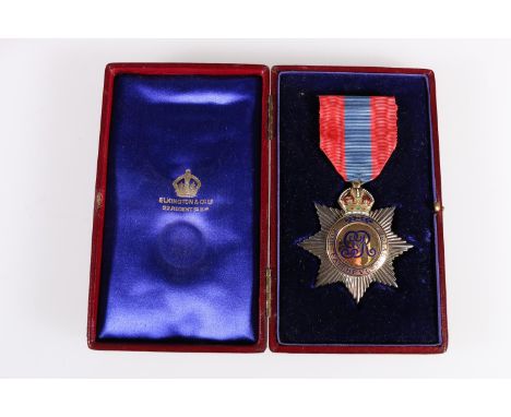 George V silver and enamel Imperial Service Order star in Elkington and Co fitted case.&nbsp; 