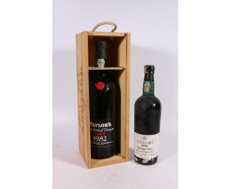 TAYLOR'S 1982 4XX LBV Late Bottled Vintage port, bottled in Oporto 1987 by Taylor, Fladgate and Yeatman Vinhos, 20% abv 150cl