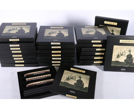 Twenty-five Atlas Editions Minitrains 1/220 scale models, boxed, (25). 