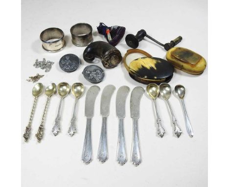 A 19th century horn snuff mull, with a hinged lid, 6cm high, together with a horn snuff box, a horn pocket magnifier, a set o