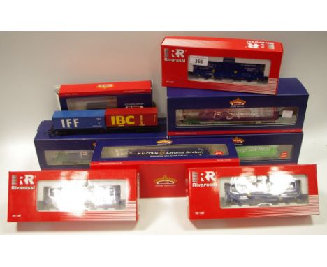 Three Rivarossi HR6174 TRANSFESA "Blue Train" Container Wagon ltd.edition of 500, boxed; two Bachmann Branch-Line 37-303 Inte