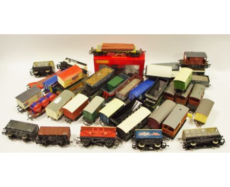 A Hornby 00 Gauge R 26767 SR 20 Ton Brake Van, 55912, others; various closed vans including Findus, Weetabix, Fyffes Birds Ey