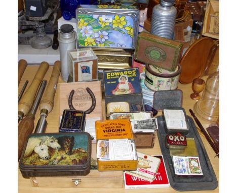 Boxes &amp; Objects - various early 20th century cigarette cards including Churchman's cigarette cards;Senior Service,Wills,e
