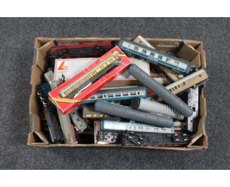 A box of Hornby, Lima model railway carriages