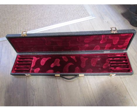 A violin/viola six bow case 