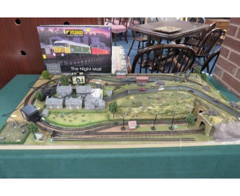 A BOXED 'N GAUGE' THE NIGHT MAILTRAIN SET, Graham Farrish by Bachmann 370-130 to include Doncaster Enterprise diesel locomoti