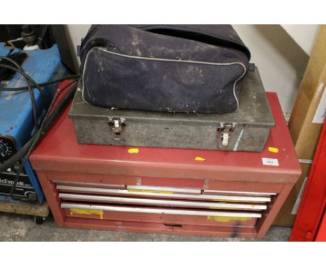 A MULTI DRAWER MECHANICS TOOL BOX AND CONTENTS TO INCLUDE A POWERED POLISHER AND TOOL BAG AND TOOLS