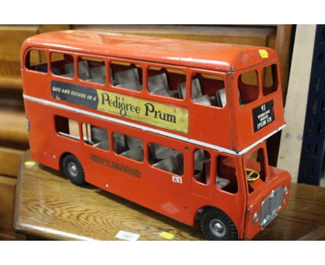 A VINTAGE TRIANG TIN PLATE NO 93 LONDON TRANSPORT BUS 