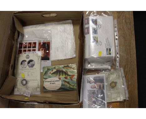 A TRAY OF ASSORTED COINS, STAMPS, FIRST DAY COVERS ETC