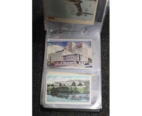 A TRAY OF SUNDRIES TO INCLUDE A VINTAGE DESK GUILLOTINE