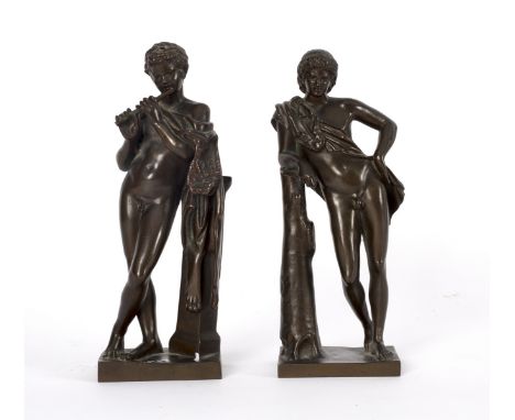 A pair of bronze figures of musicians, after the Antique, inscribed 'F Barbedieene', 18.5cm high CONDITION REPORT: Lot 361 co