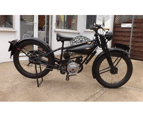 1931 Sun 98cc Deluxe TouristRegistration no. PO 4682Frame no. P142Engine no. CY2568Sun began motorcycle production in 1911, a