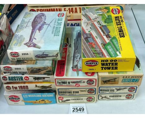 12 boxed Airfix model kits 1:72 scale believed to be complete 