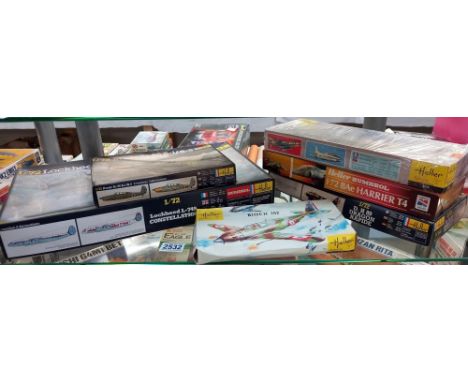 6 boxed Heller aeroplane model kits 1:72 scale believed to be complete 