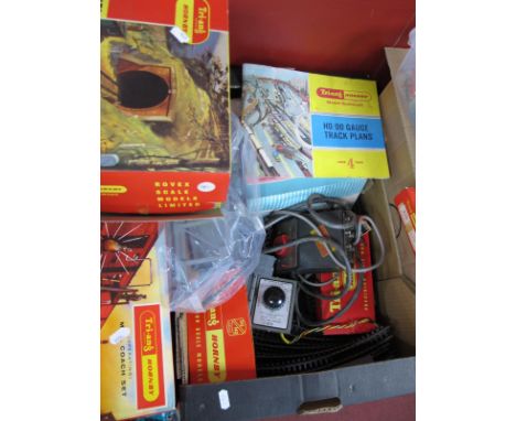 A Quantity of "OO" Gauge Model Railway Items Predominantly by Triang/Hornby, to include Giraffecar, two car transporters with