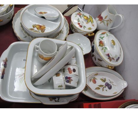 Royal Worcester Evesham Oven to Table Ware, including tureens, flan dishes, pie dishes, jug, etc, approximately twenty six pi