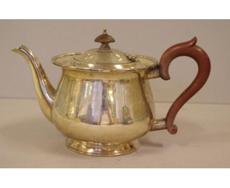 Australian Fairfax & Roberts silver teapot marked F&R .925 StG, 24cm wide, 533 grams